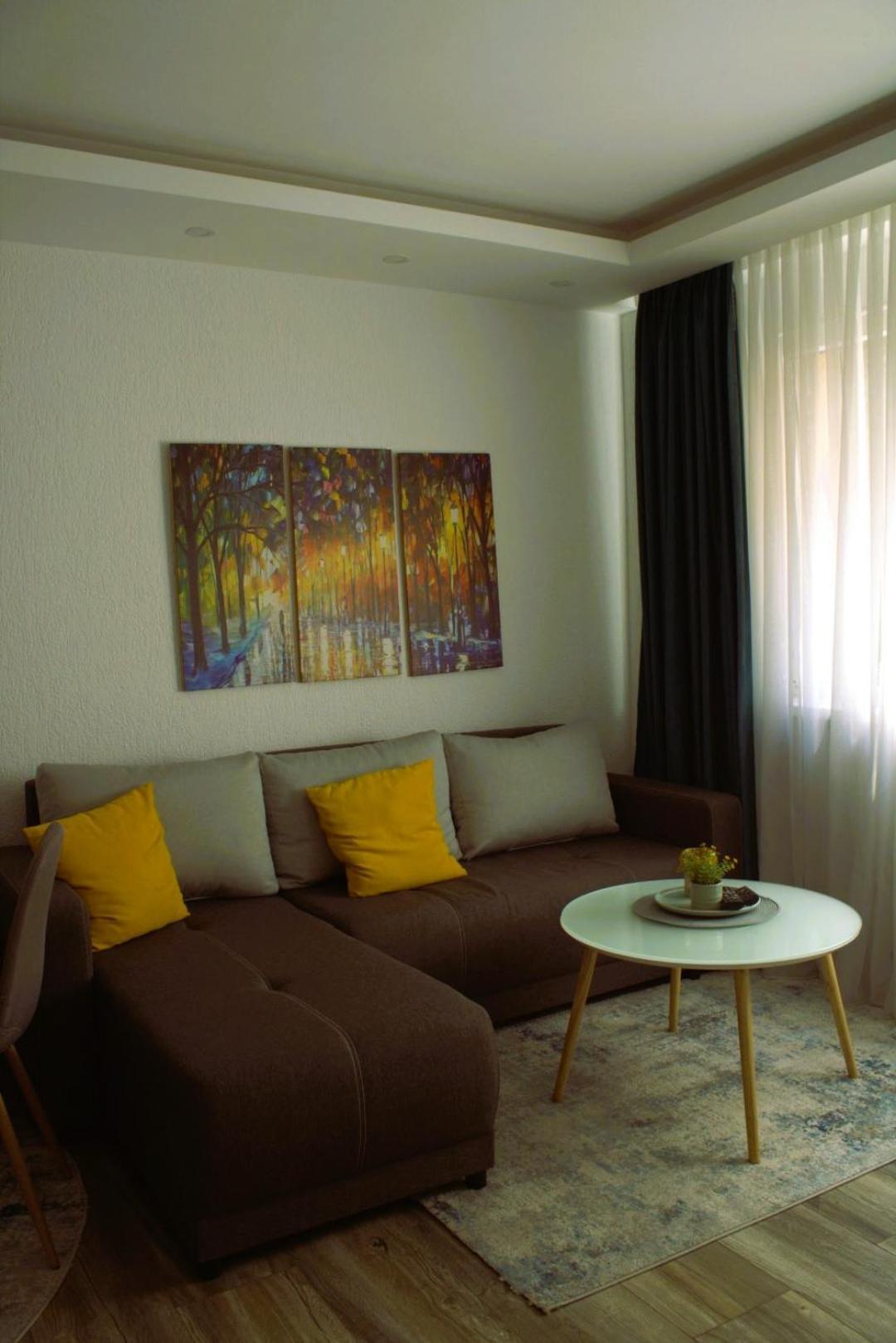 Moonlight Visoko Apartment Bagian luar foto