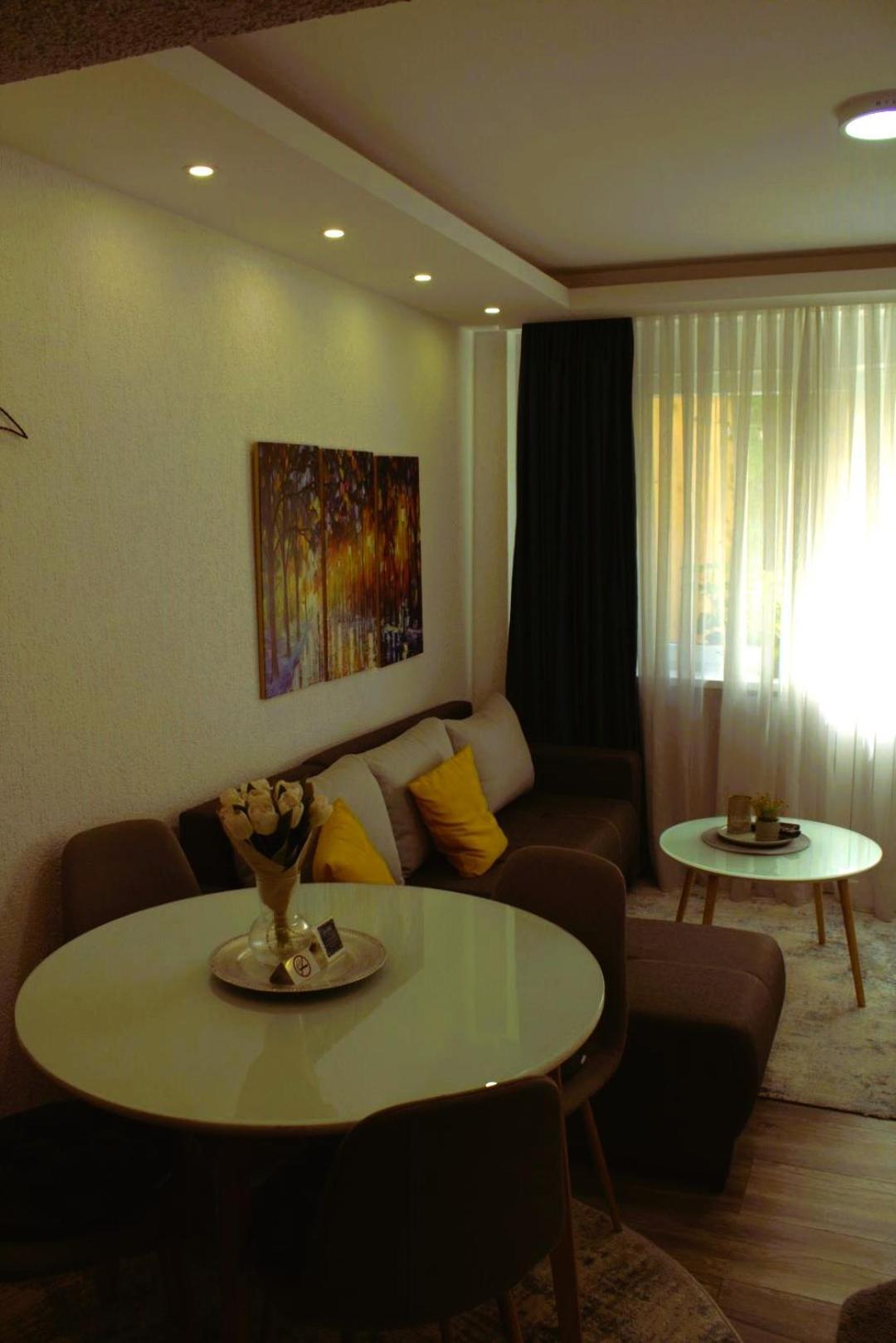 Moonlight Visoko Apartment Bagian luar foto